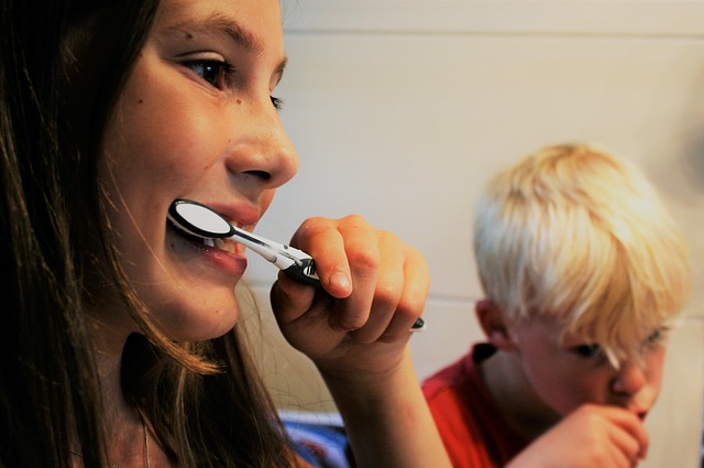 toothbrushing children